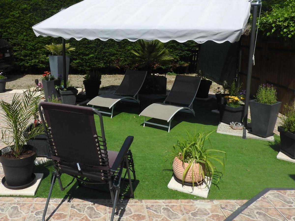 Appartement Mansarde Et Climatise 50 M2 Pompignan  Экстерьер фото