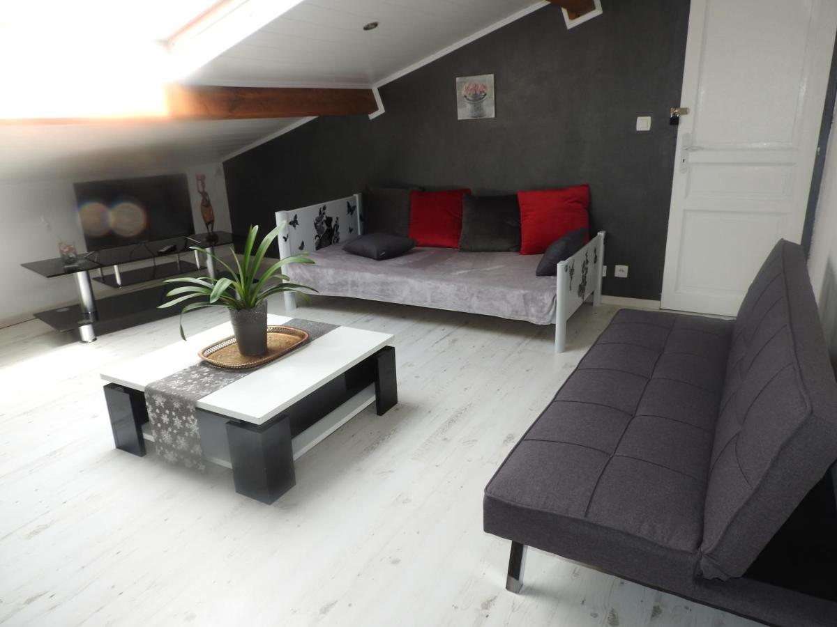 Appartement Mansarde Et Climatise 50 M2 Pompignan  Экстерьер фото