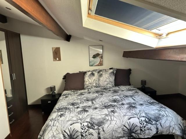 Appartement Mansarde Et Climatise 50 M2 Pompignan  Экстерьер фото